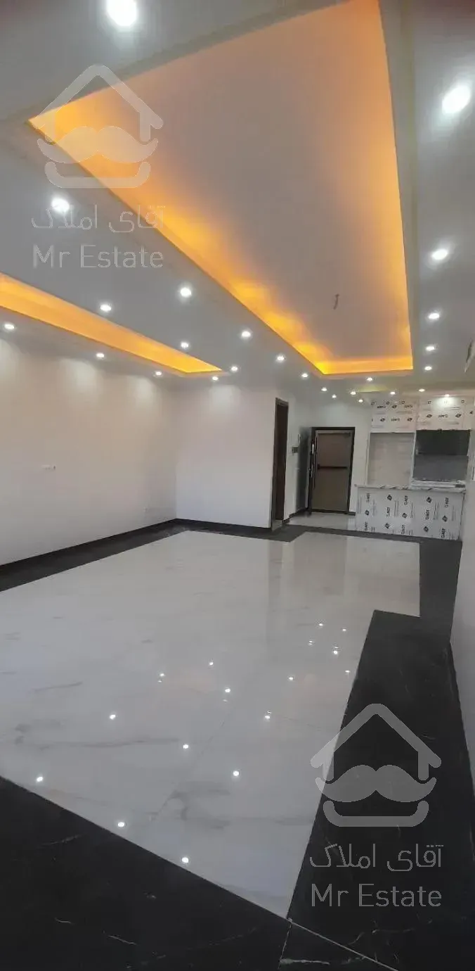 ۱۰۱ متر / ۲خواب / فول امکانات      (  کلیدنخرده  )