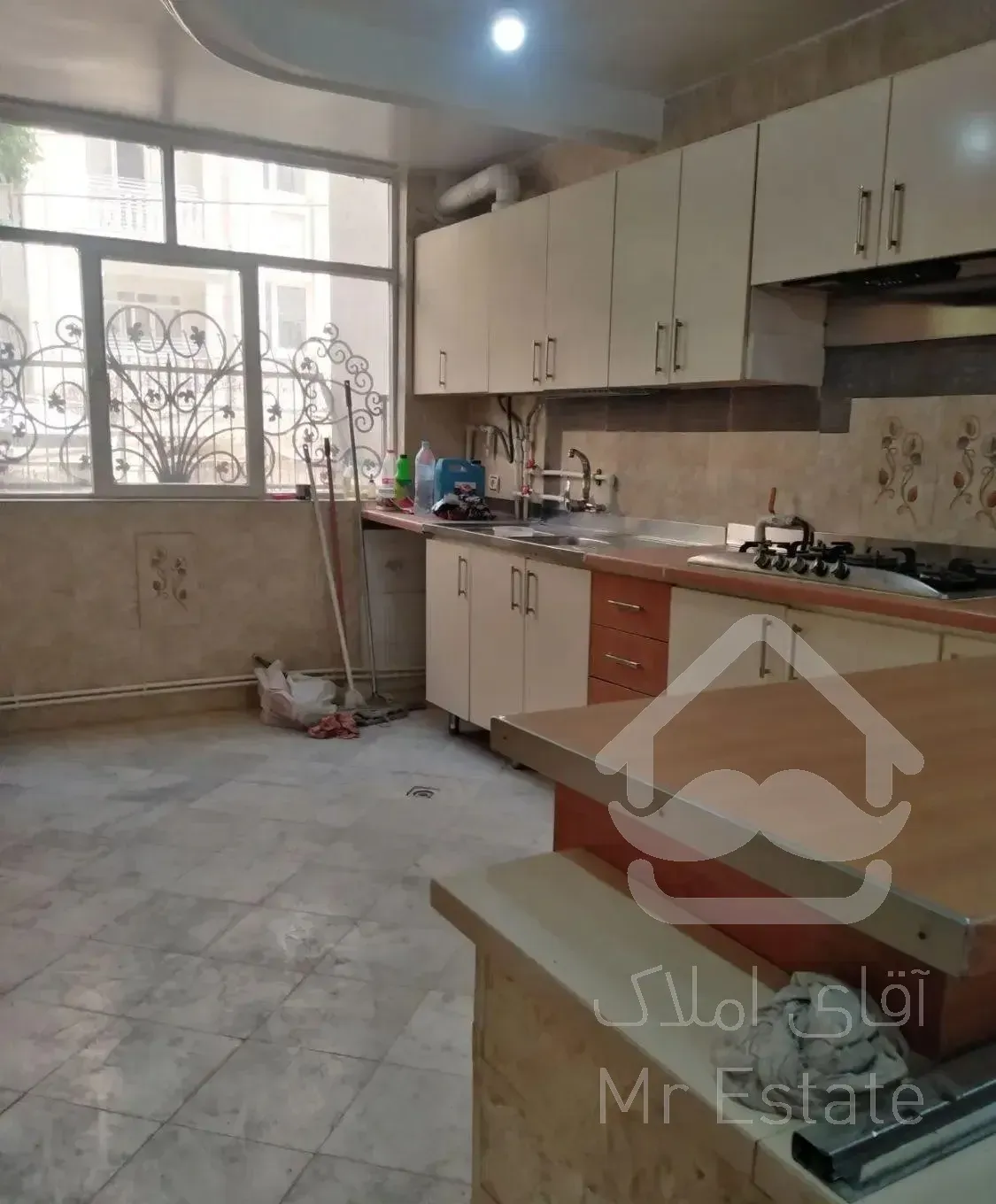 اپارتمان 84 متر 2 خواب / تک واحدی