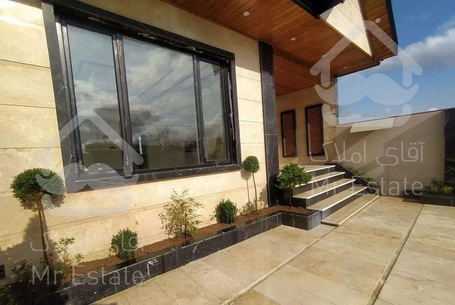 ویلا مدرن فول امکانات 240 متری/شهر ساحلی