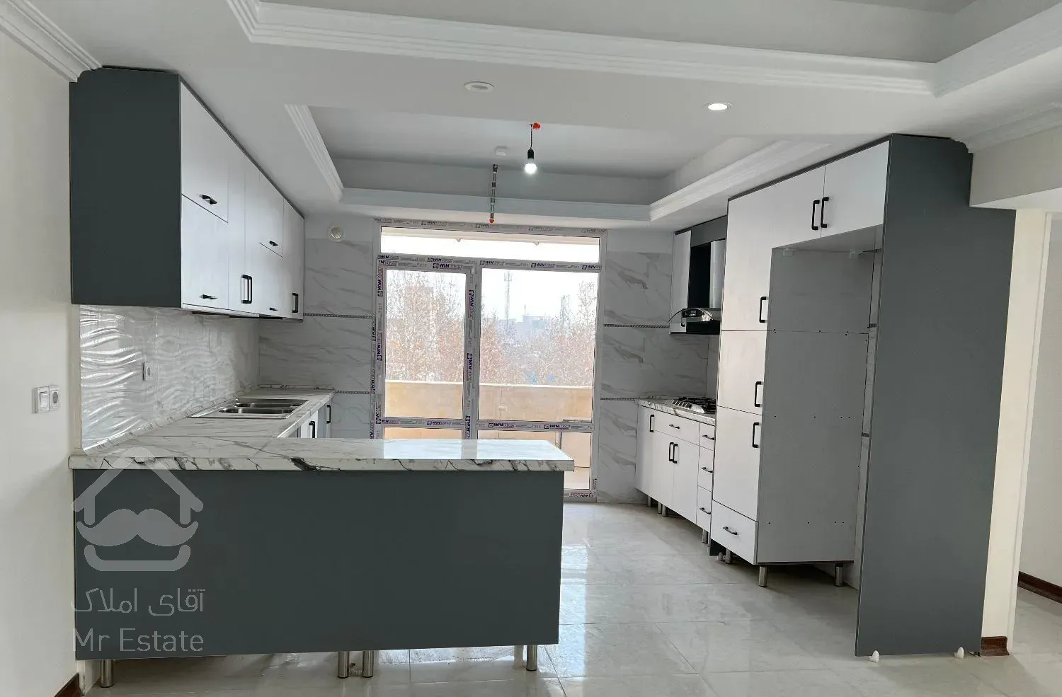 آپارتمان ۱۴۳ متری ۳ خواب نوساز