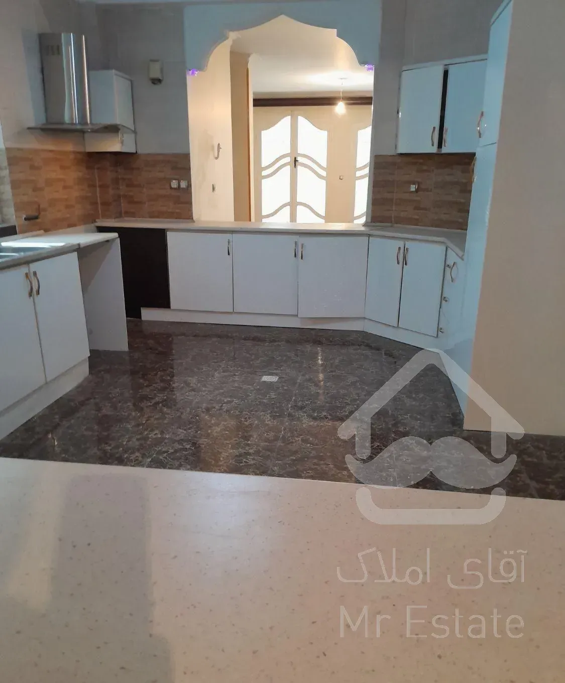 اجاره آپارتمان ۱۸۰ متری ۳ خوابه در ونک ملاصدرا