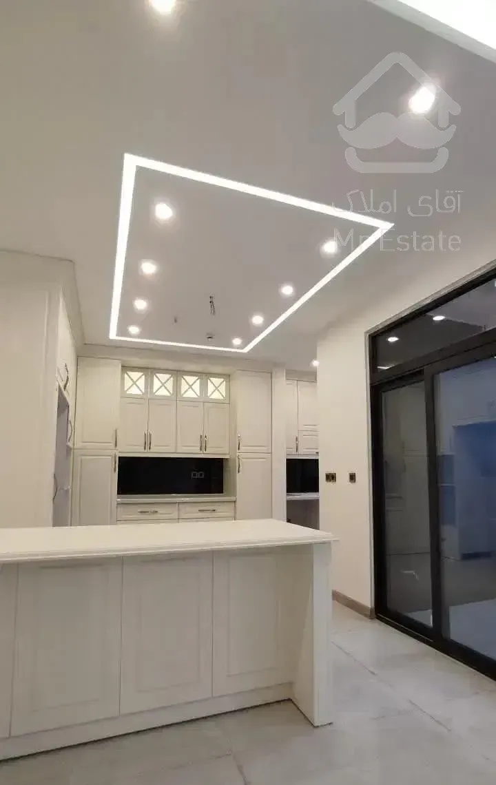 آپارتمان۱۸۰متر/سه نبش/جنوبی/۳خواب/دهخدا