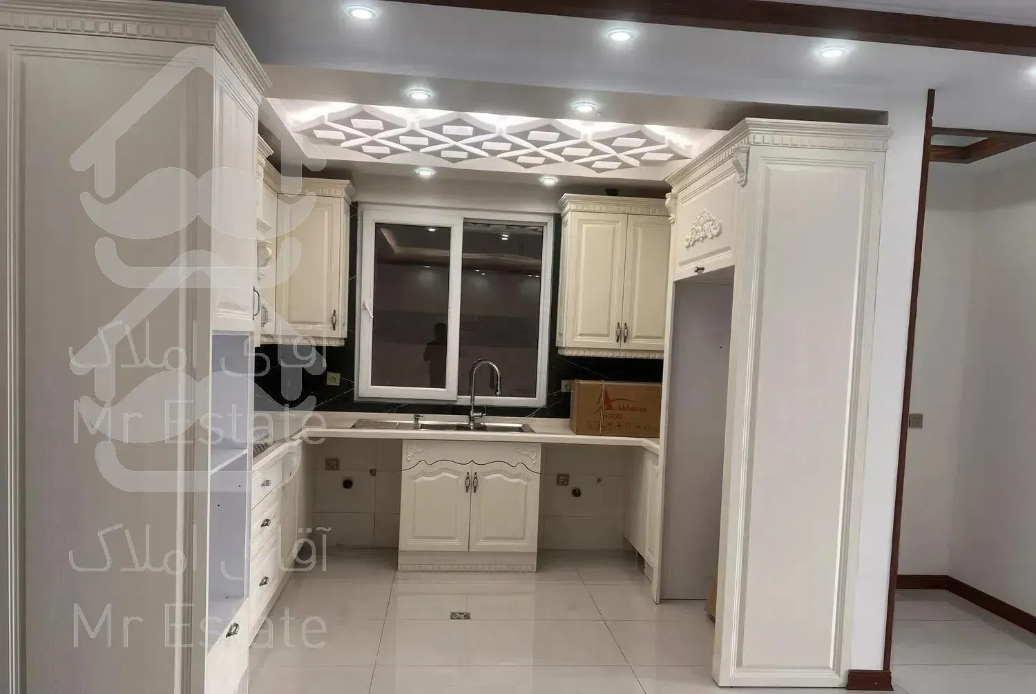 ۱۴۹متر ۳خ سهروردی شمالی /تک واحدی