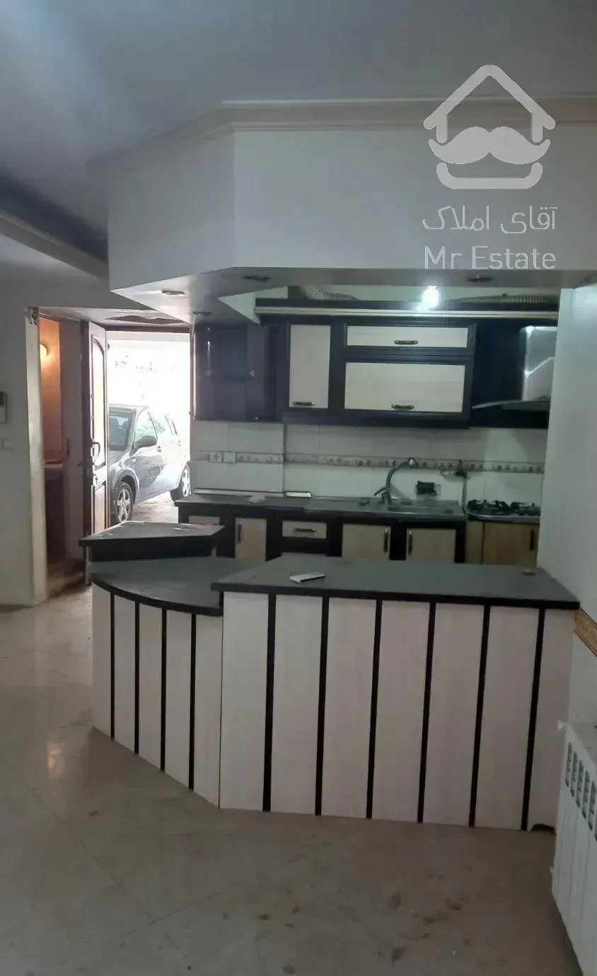 اپارتمان همکف۸۰متر۲خواب پارکینگ اسانسورپارکینگ انباری