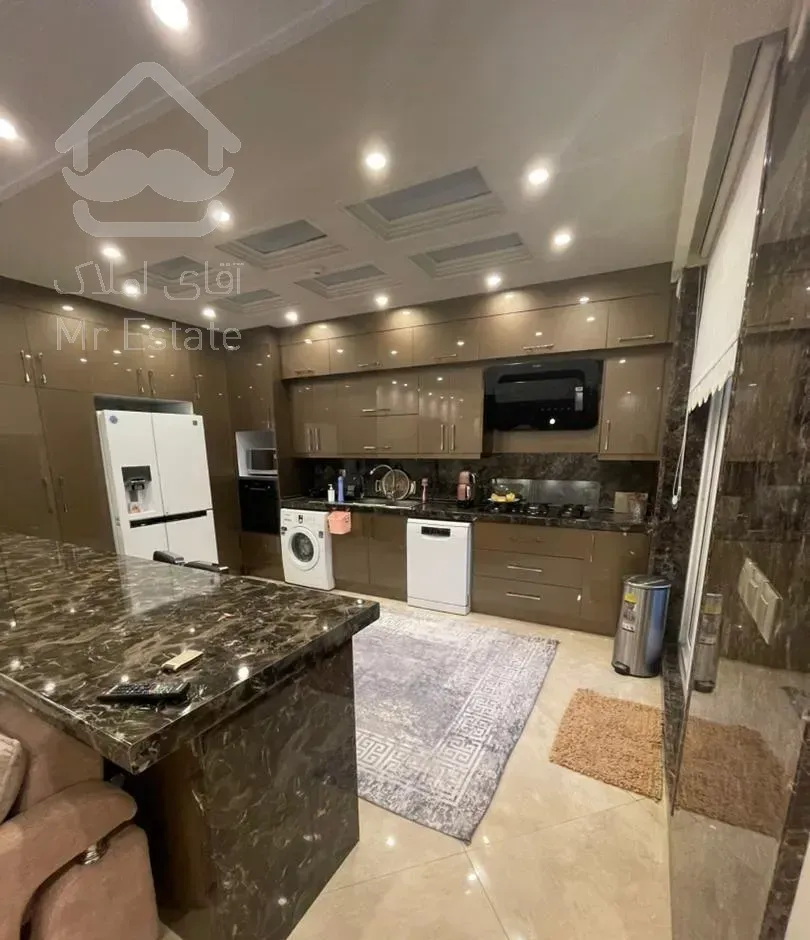 ۱۱۰ متر ۲ خواب ۳ ساله