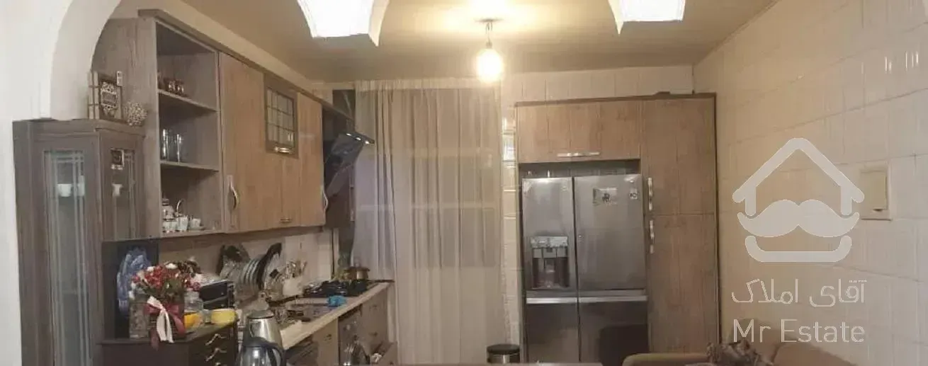 آپارتمان تک‌واحدی، یک خوابه، بهره‌مندی ۱۸ ماهه