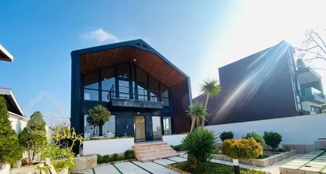 ویلای دنج نزدیک ساحل