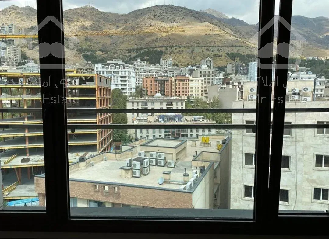 آپارتمان ۲۷۰متر نیاوران ۳خواب نوساز فول تراس نورگیر ویو