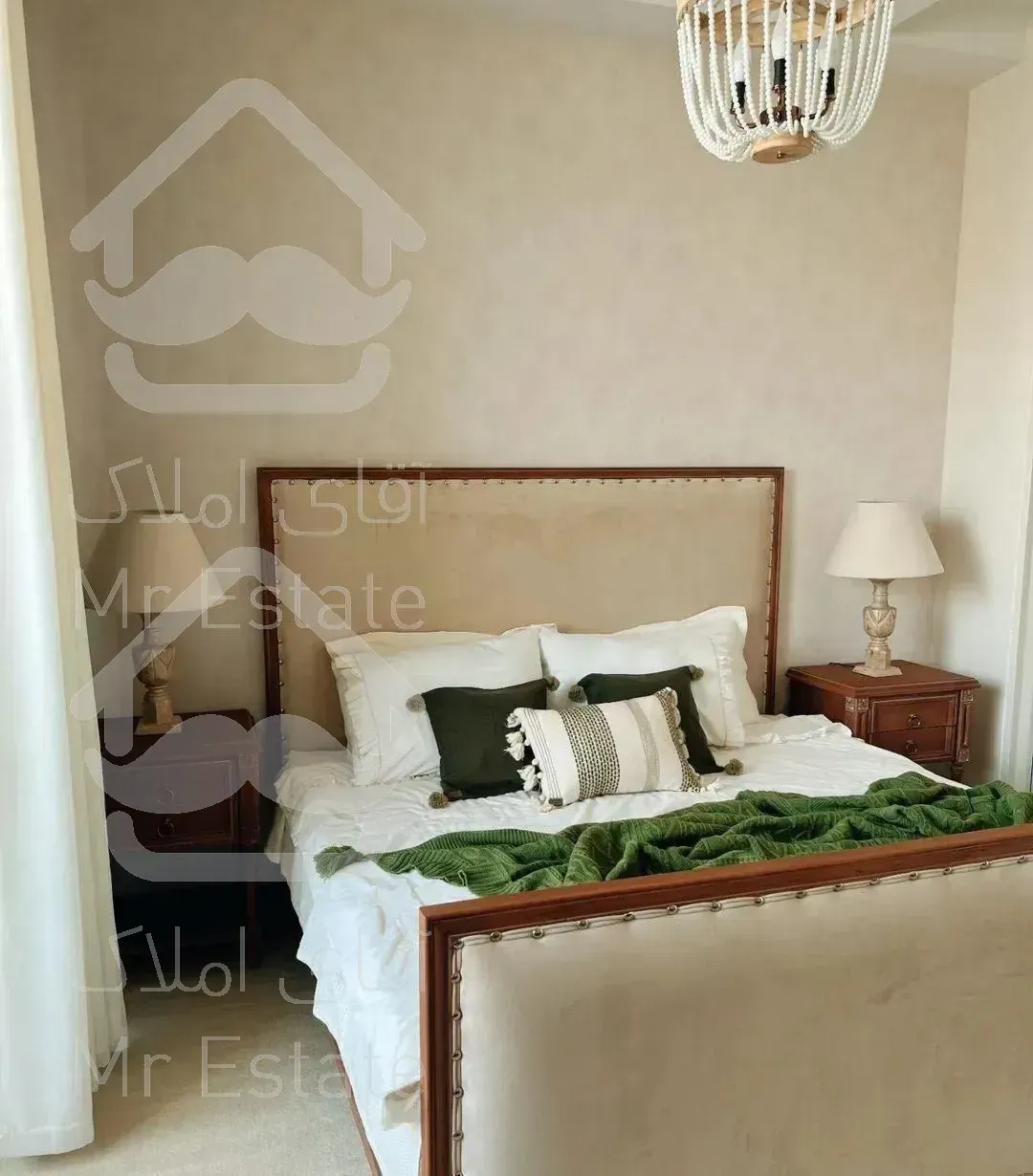 ۱۳۰متر//پلان مربع//لوکیشن شرقی