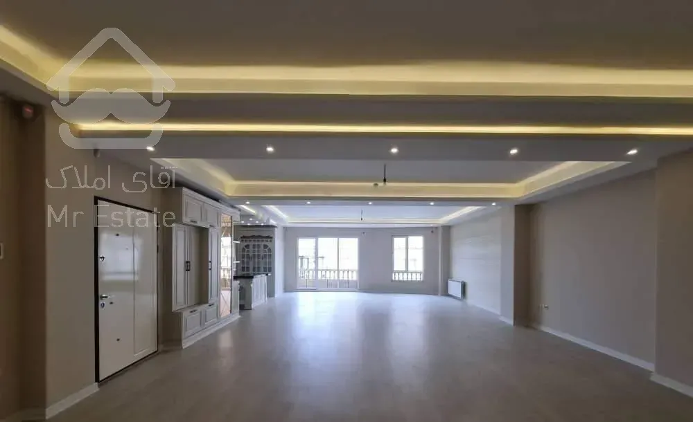 212متری/3خواب بدون مشابه از نور/تاپ بلوار گیلان