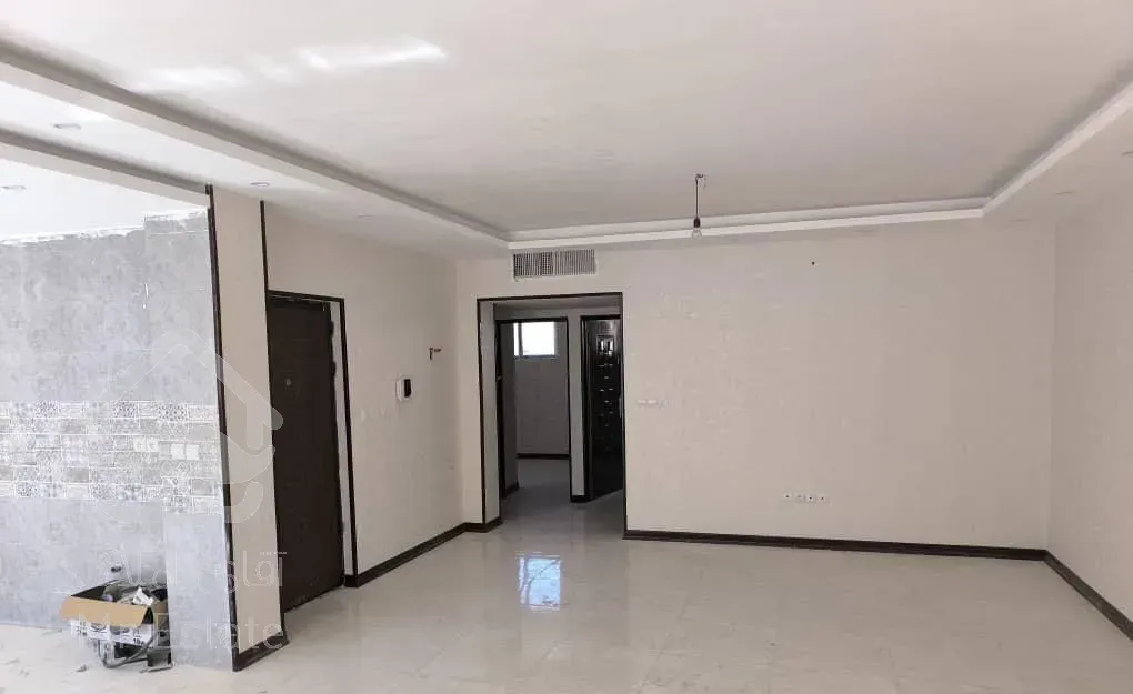 فروش آپارتمان ۱۱۶ متری ۲ خوابه طبقه ۱ در بهارستان