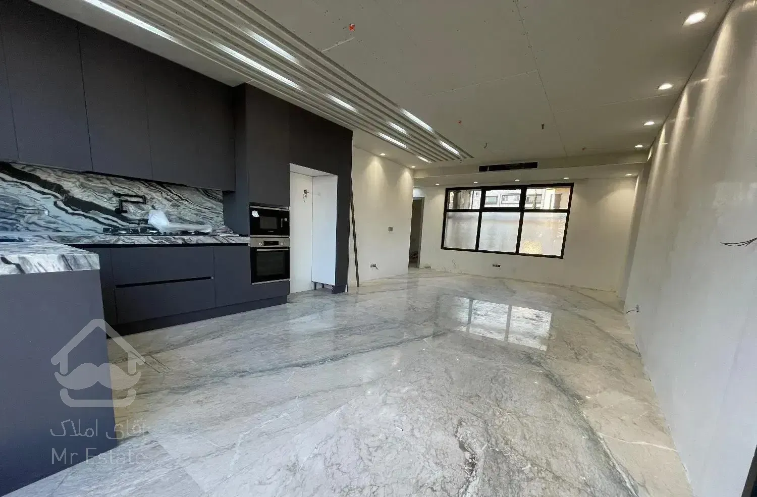 ۱۷۵ متر/۳خواب/۱مستر/۲ پارکینگ/دادمان