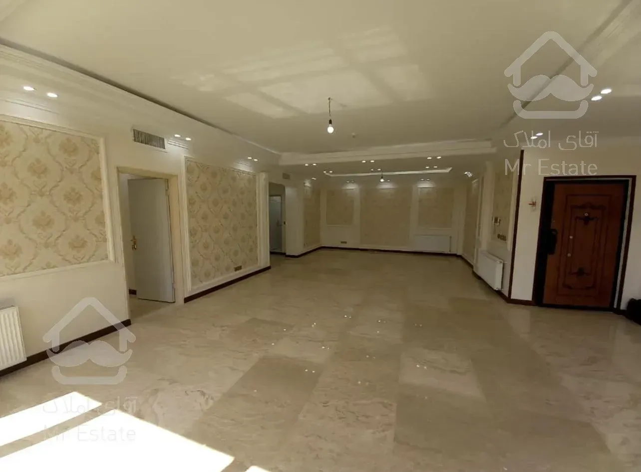 ۳طبقه/تک‌واحد/نوساز/۳خواب/پارک جوانمردان