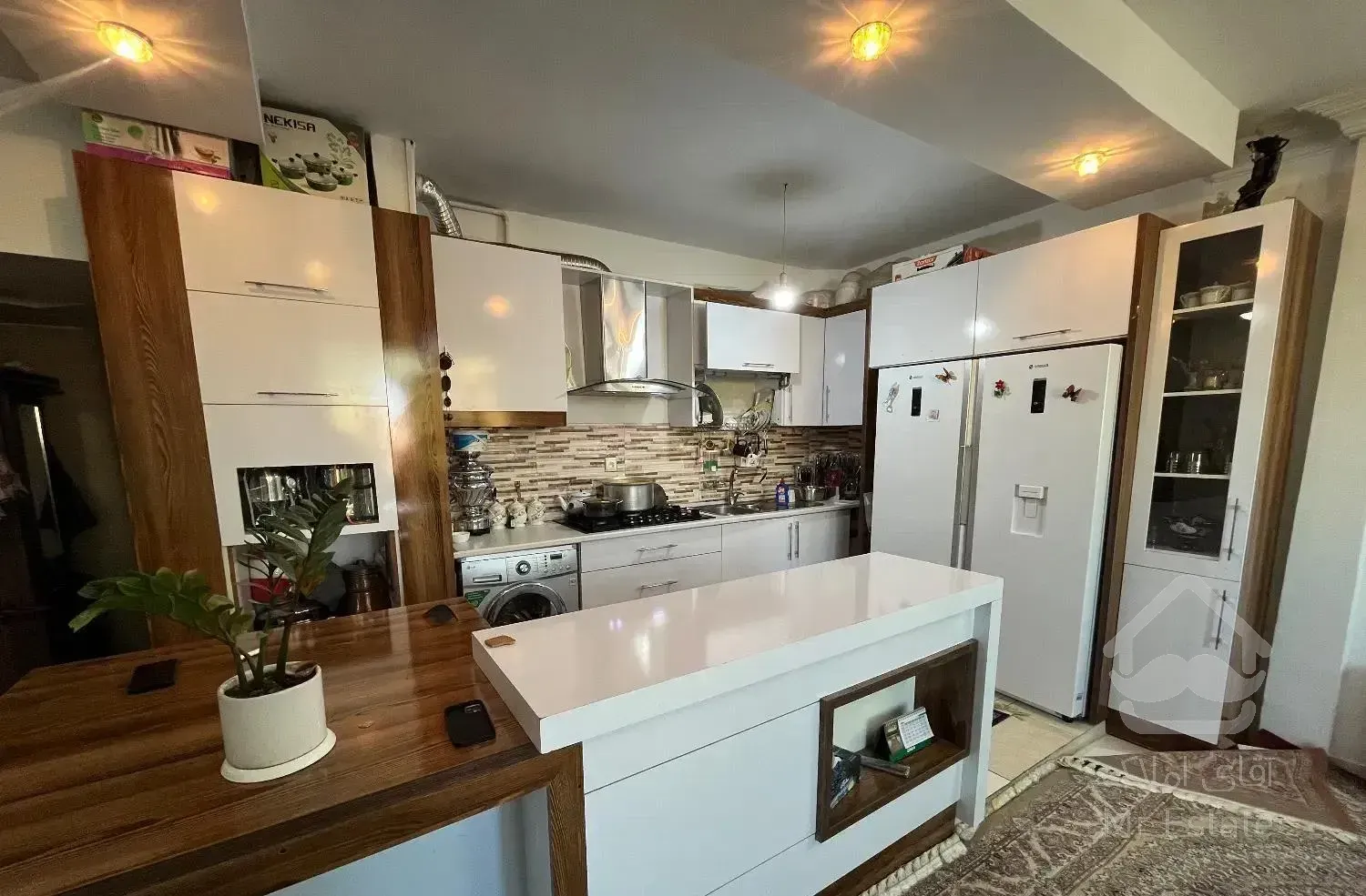 ۷۷ متری/بازسازی شیک/اندیشه ۶/ دوممر*سند آزاد