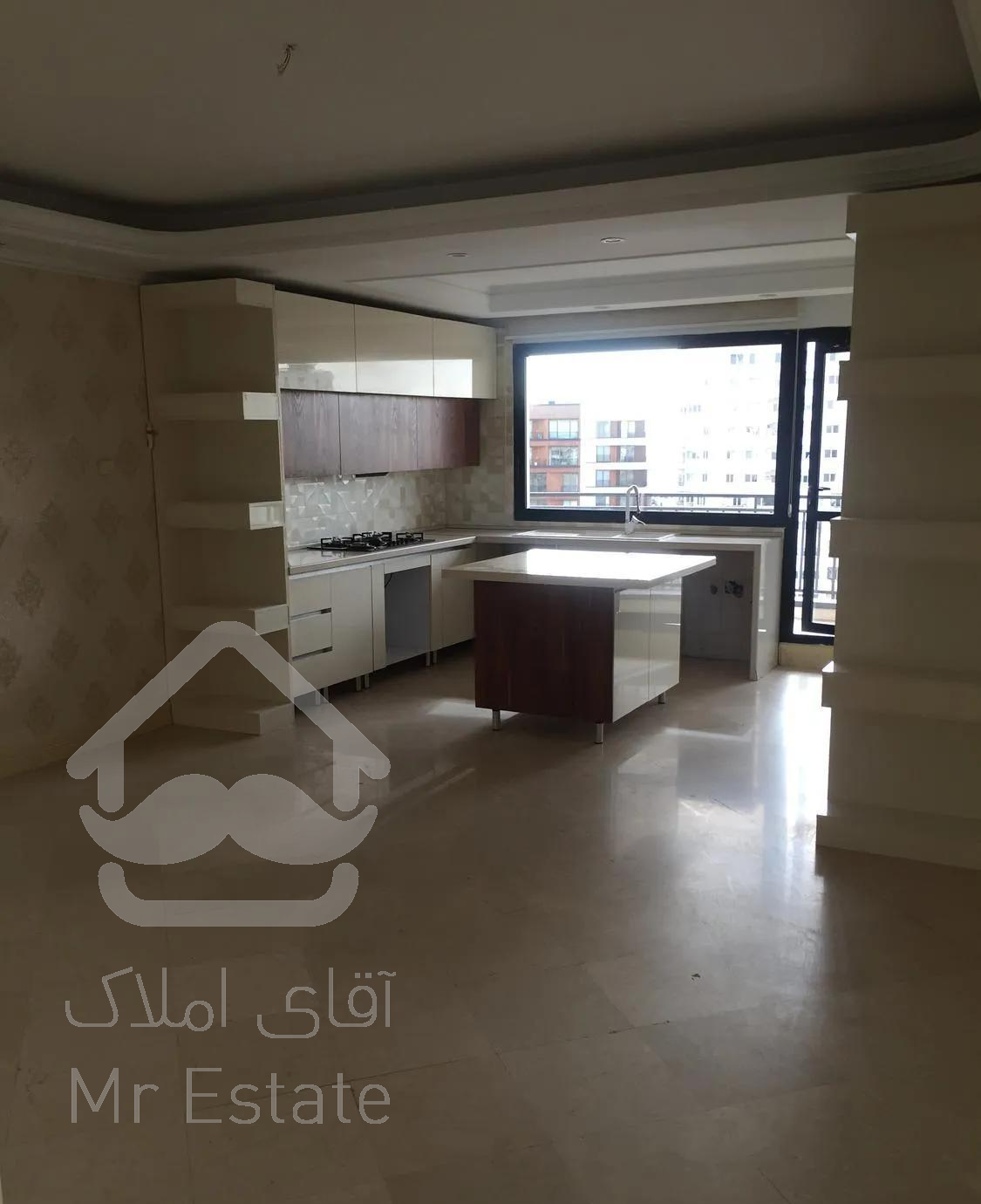 نیاوران مرجان ۲۲۰متر ۳خ