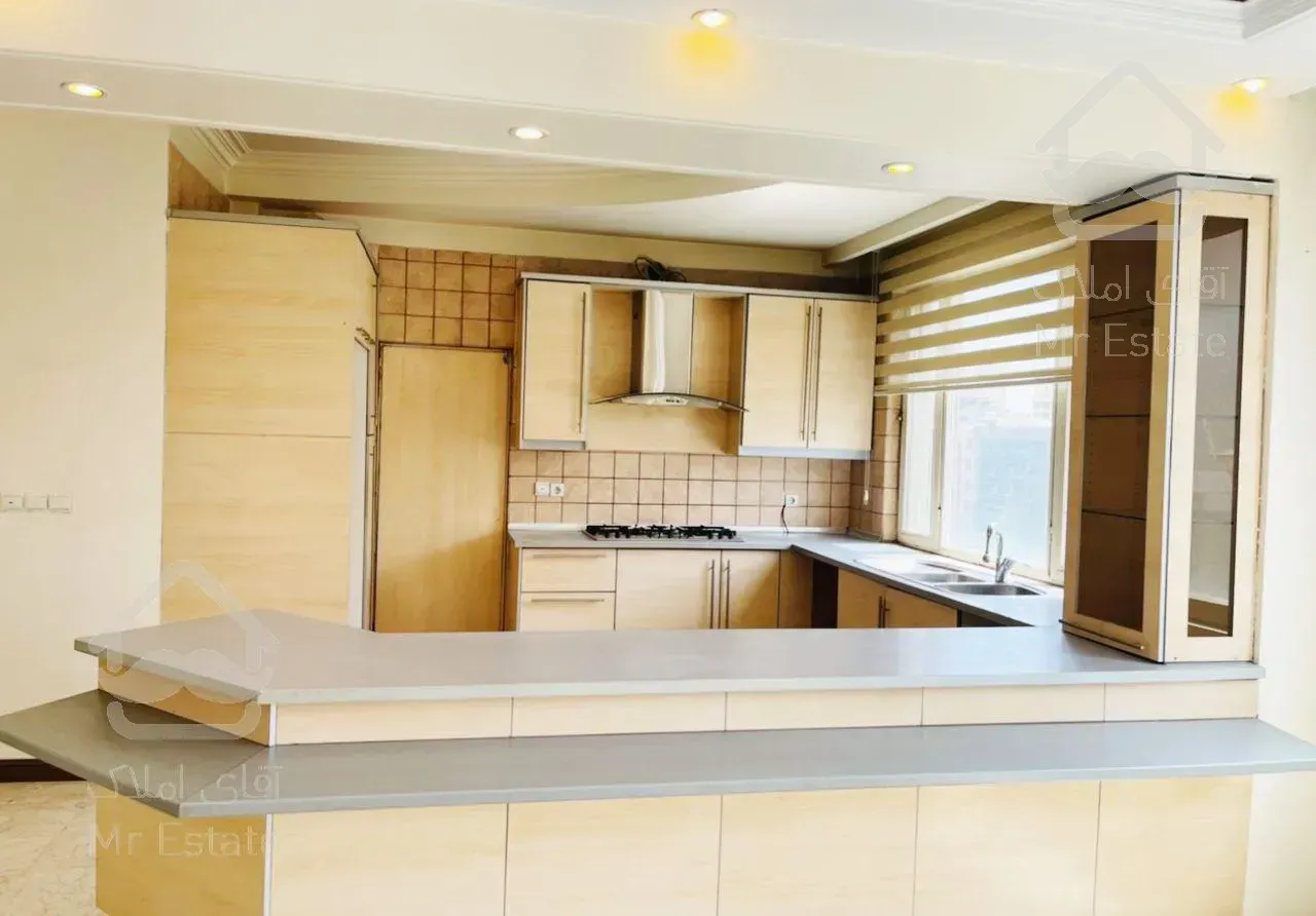 آپارتمان ۱۵۰ متری سعادت آباد