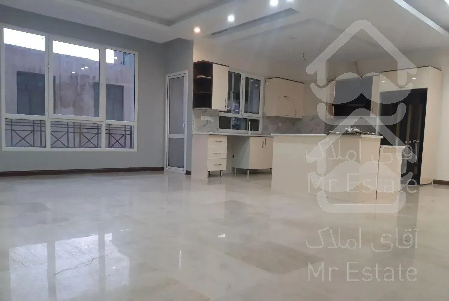 آپارتمان ۱۱۰ متر دو خوابه