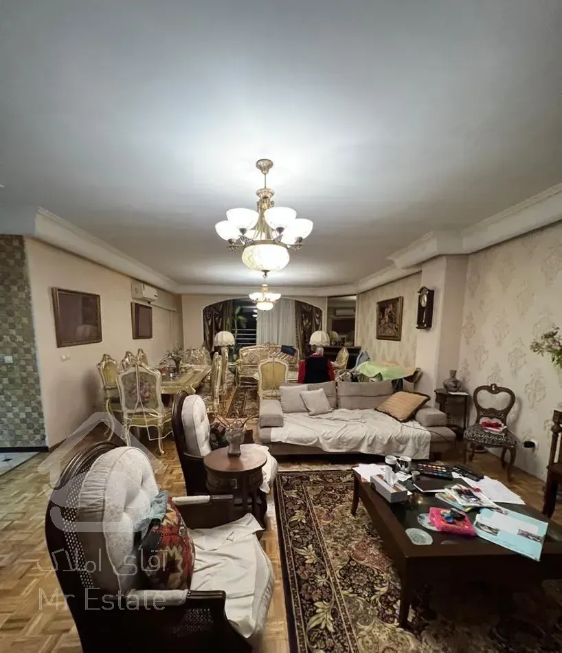 ۱۳۵ متر آپارتمان فول امکانات با ۷۰ متر قدرالسهم