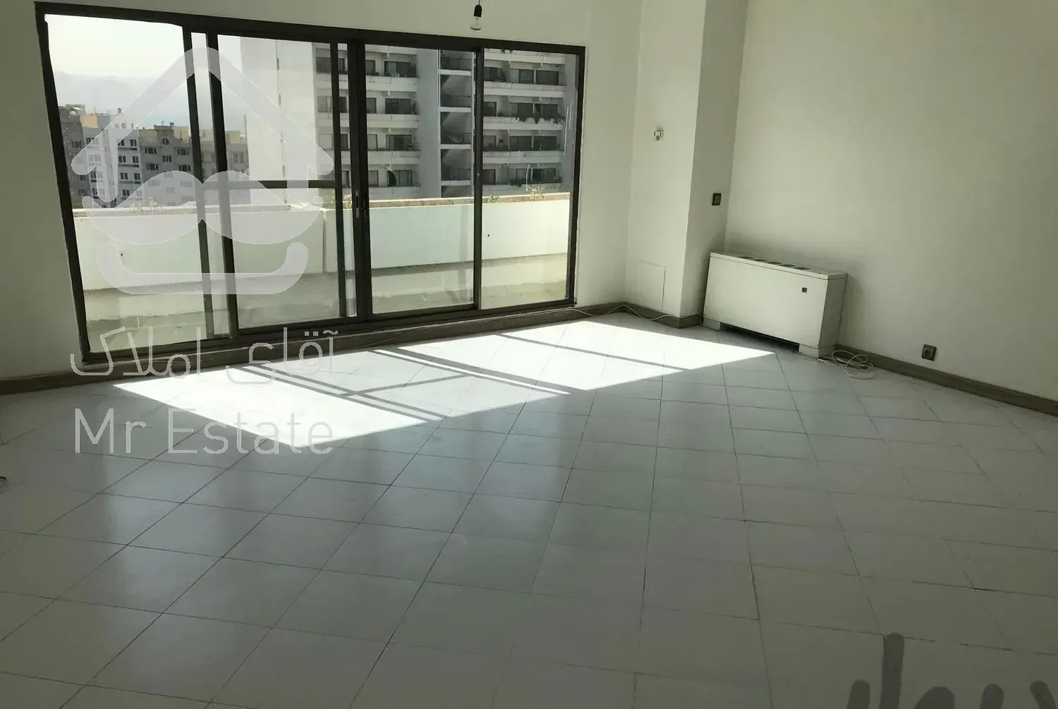 شهرک امید ١۵٧ متر ٣ خواب بازسازی پارکینگ زیر