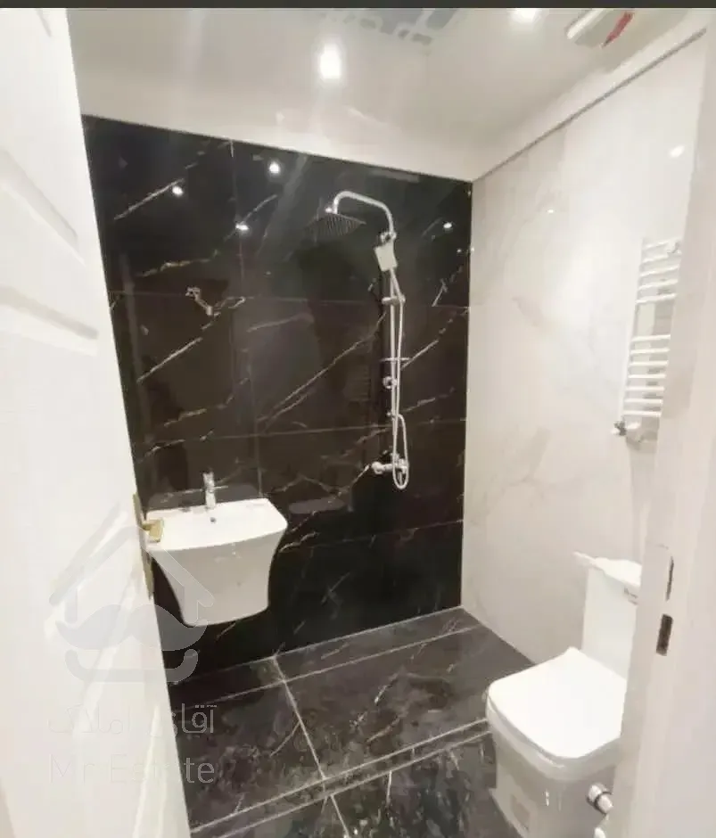 95متر استخر دار / 20 آیتم مشاعات / نوساز / برج باغ