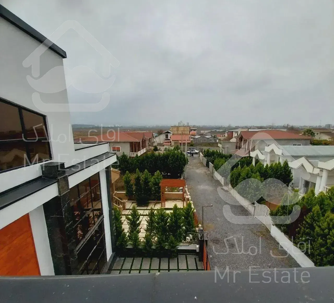 تریبلکس مدرن۳۲۰متری در شهرک خصوصی/سعادت اباد