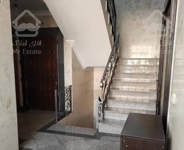 ۸۵متر فول امکانات سالن مربع و پرده خور