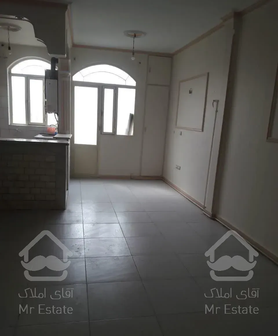 اپارتمان ۴۰متر/سرمایه گذاری/پارکینگ دار/خانی اباد