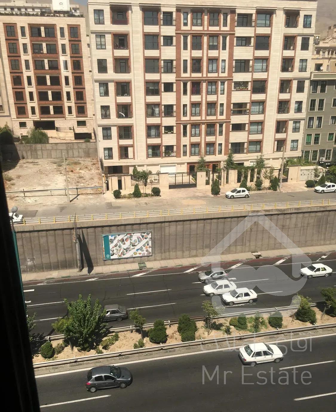 آ‌پارتمان ۹۵ متری سعادت آباد