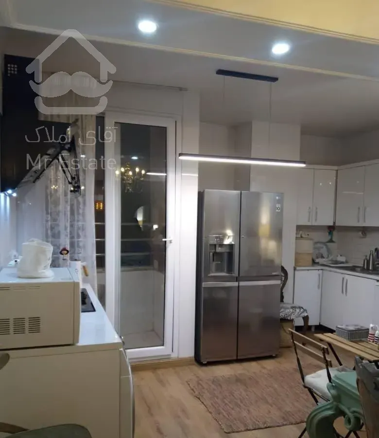 ۱خوابه ۲پارکینگه طبقه اول واقعی لعل اخر سالن پرده