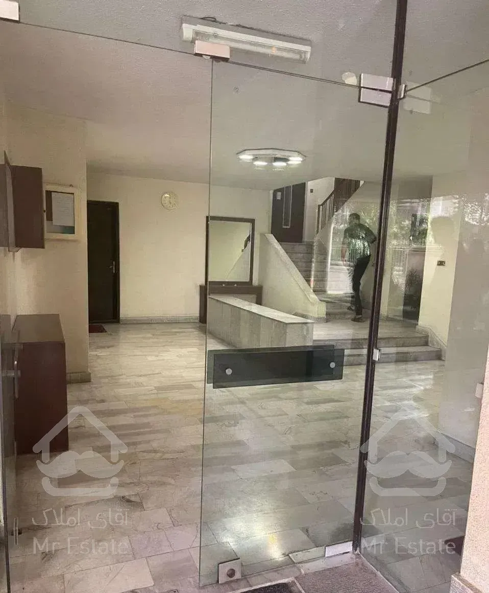 120 متر 2 خواب، ورودی از حیاط سرسبز، جردن امانیه