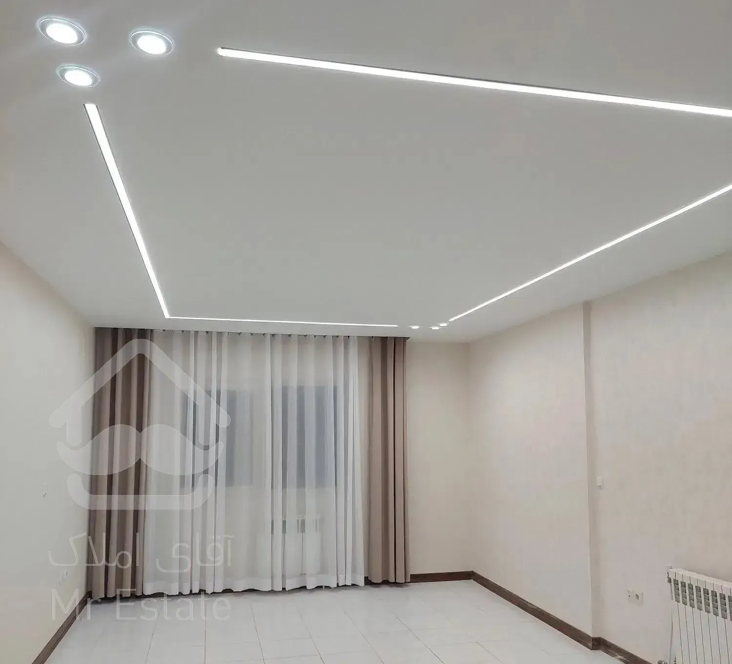 فروش آپارتمان/سند ملکی/ در صدرا