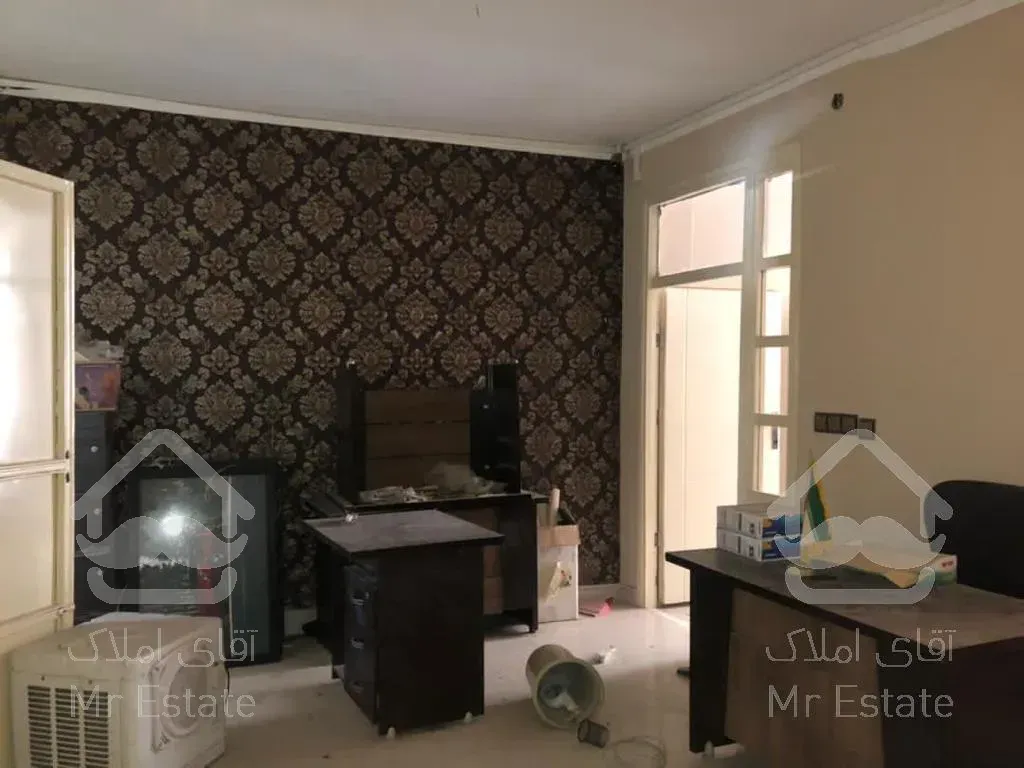 ۱۵۰ متر کلنگی با ۱۵ متر مغازه