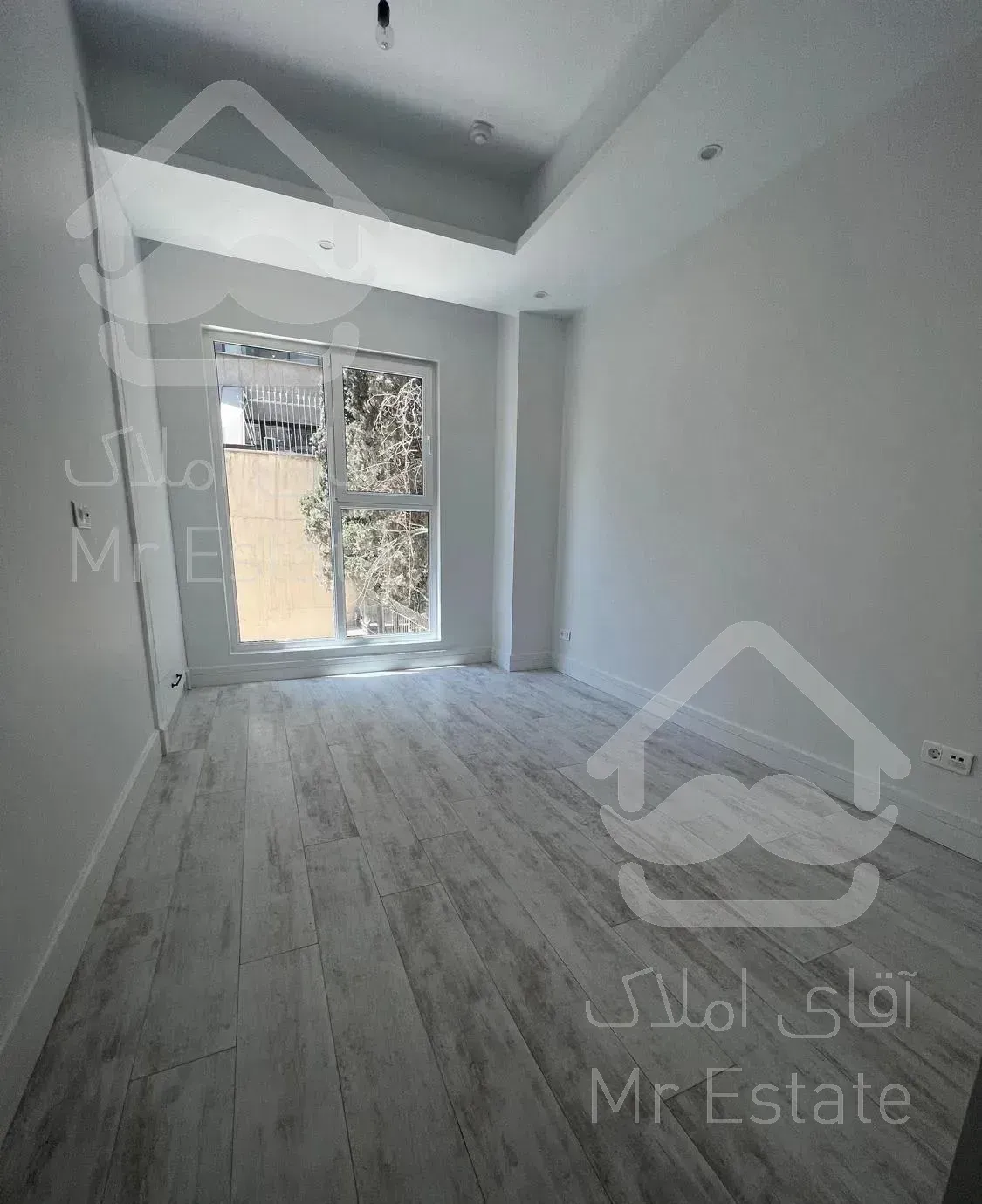 ۱۳۰متر ۳خواب نوساز نفت متریال برند نما فاخر