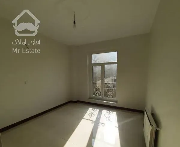 ۱۱۳متر مهران  ۲۰۰ متر حیاط  در اختیار