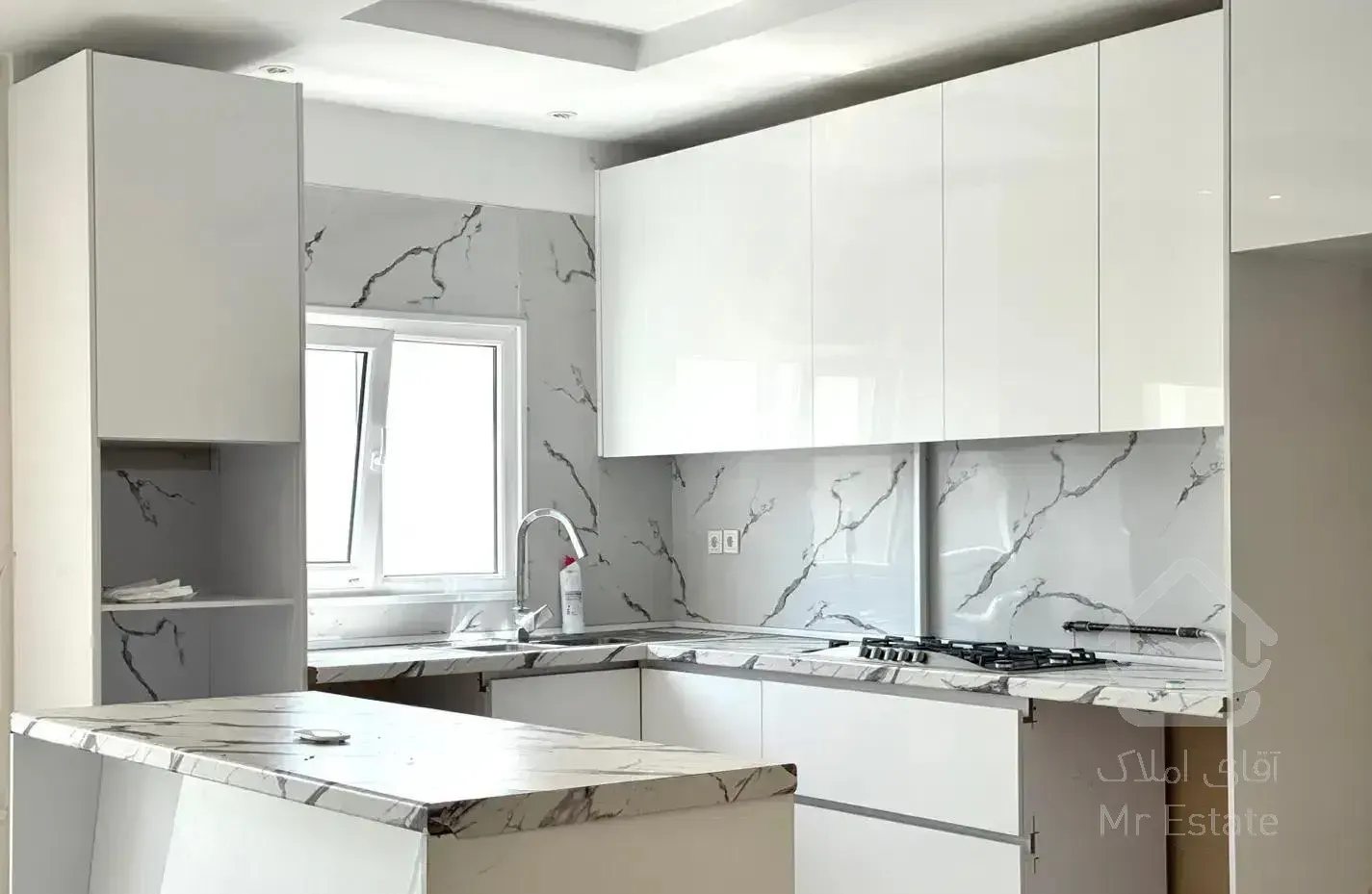 سوهانک ۱۵۰ متر ۳ خواب ویو ابدی/ برج سپیدار