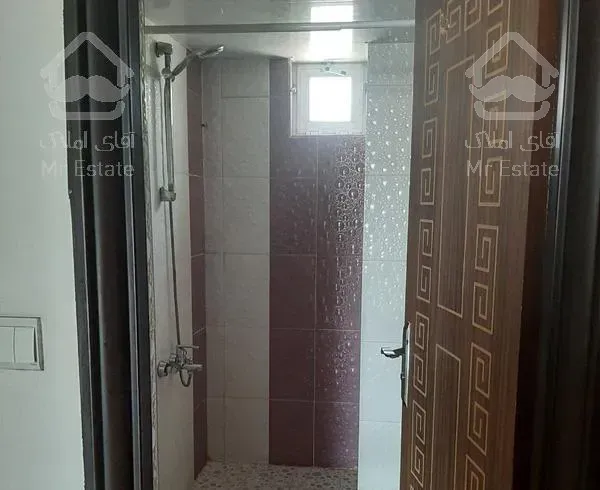 اپارتمان ۱۳۰‌متری شهرک‌گل نرگس