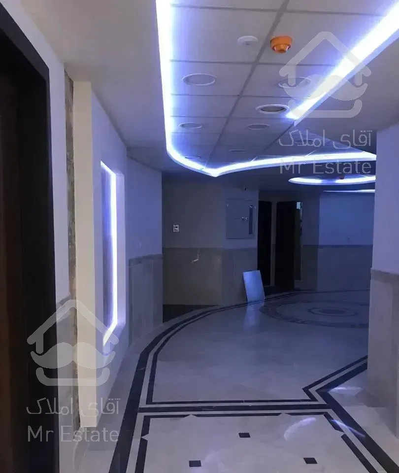 برج  مجلل دهکده /۱۲۵ متر /۲خواب/دید ابدی