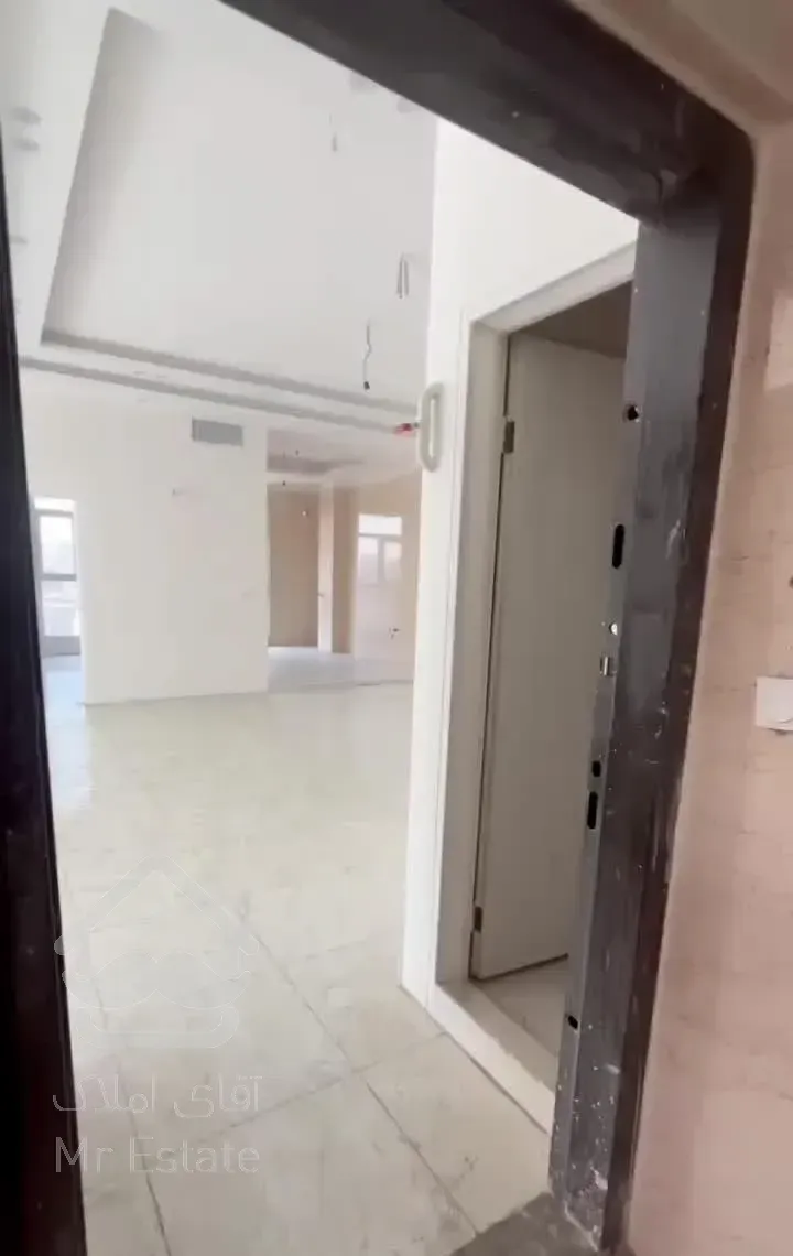 فروش آپارتمان ۱۵۰ متری ۲ خوابه در نازی‌آباد