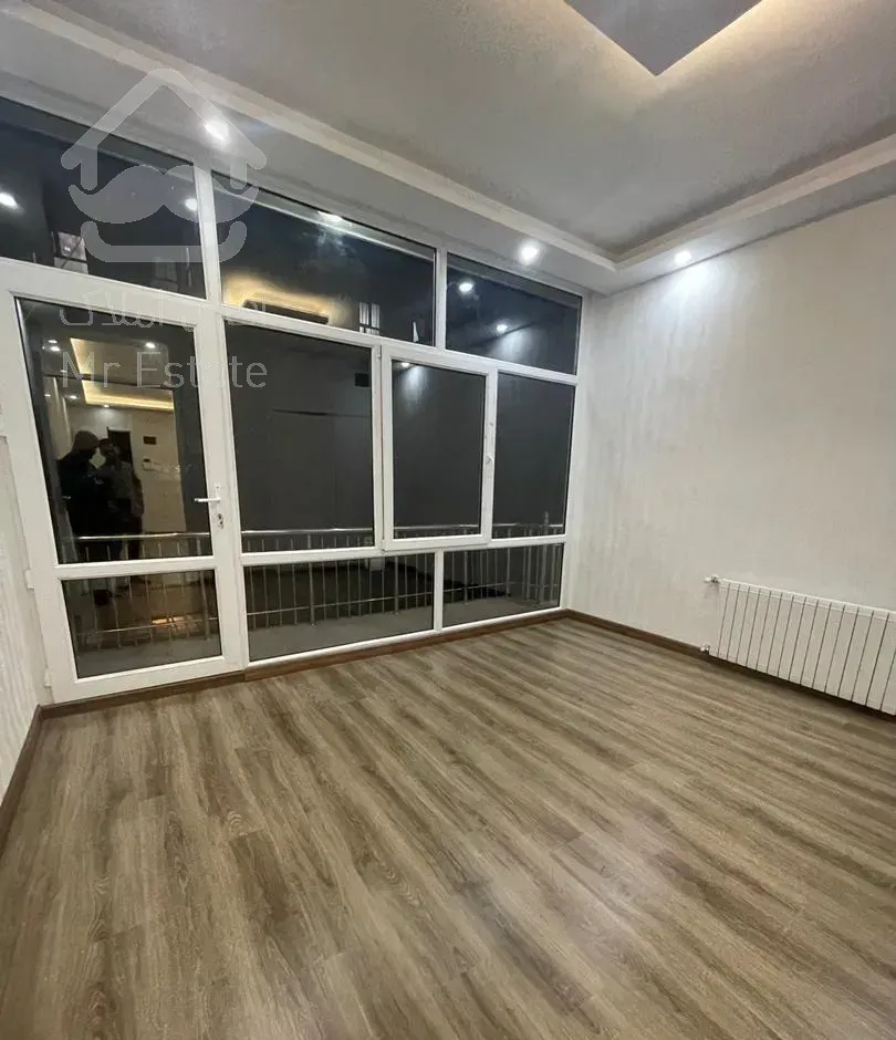 آپارتمان 90 متری 2 خوابه در صادقیه 1 ساله