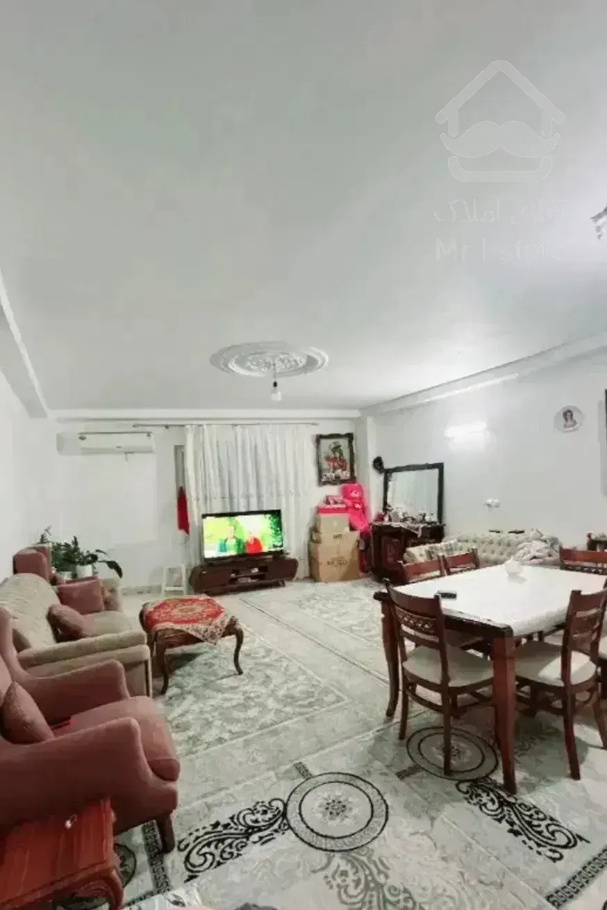 آپارتمان دارای اسپیلیت و پکیج و فرنگی در کوی زمانی