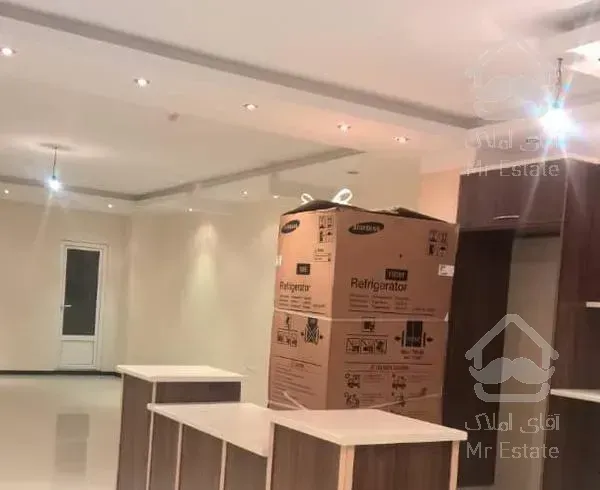 شمالی روبه حیاط   ۱۱۳ متر فاز ۳   لابی دار