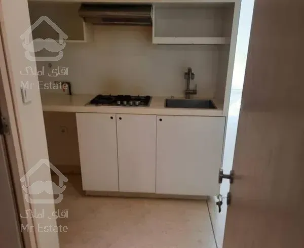 زعفرانیه، سوئیت موقعیت اداری، 42 متر