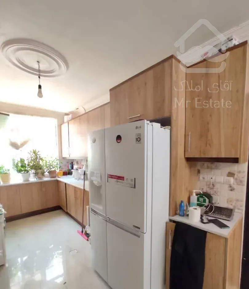 ۱۰۰متر دو خواب با پارکینگ آسانسور بالکن