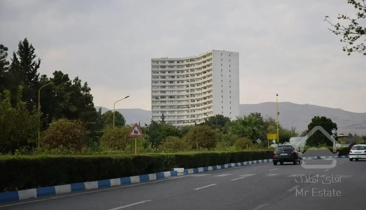 ویوی بدون مشرف جنگل لویزان/شهرک امید/قنات‌کوثر