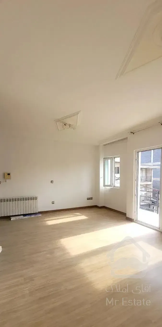 آپارتمان تک واحدی ۸۵ متری غرق نور دونبش