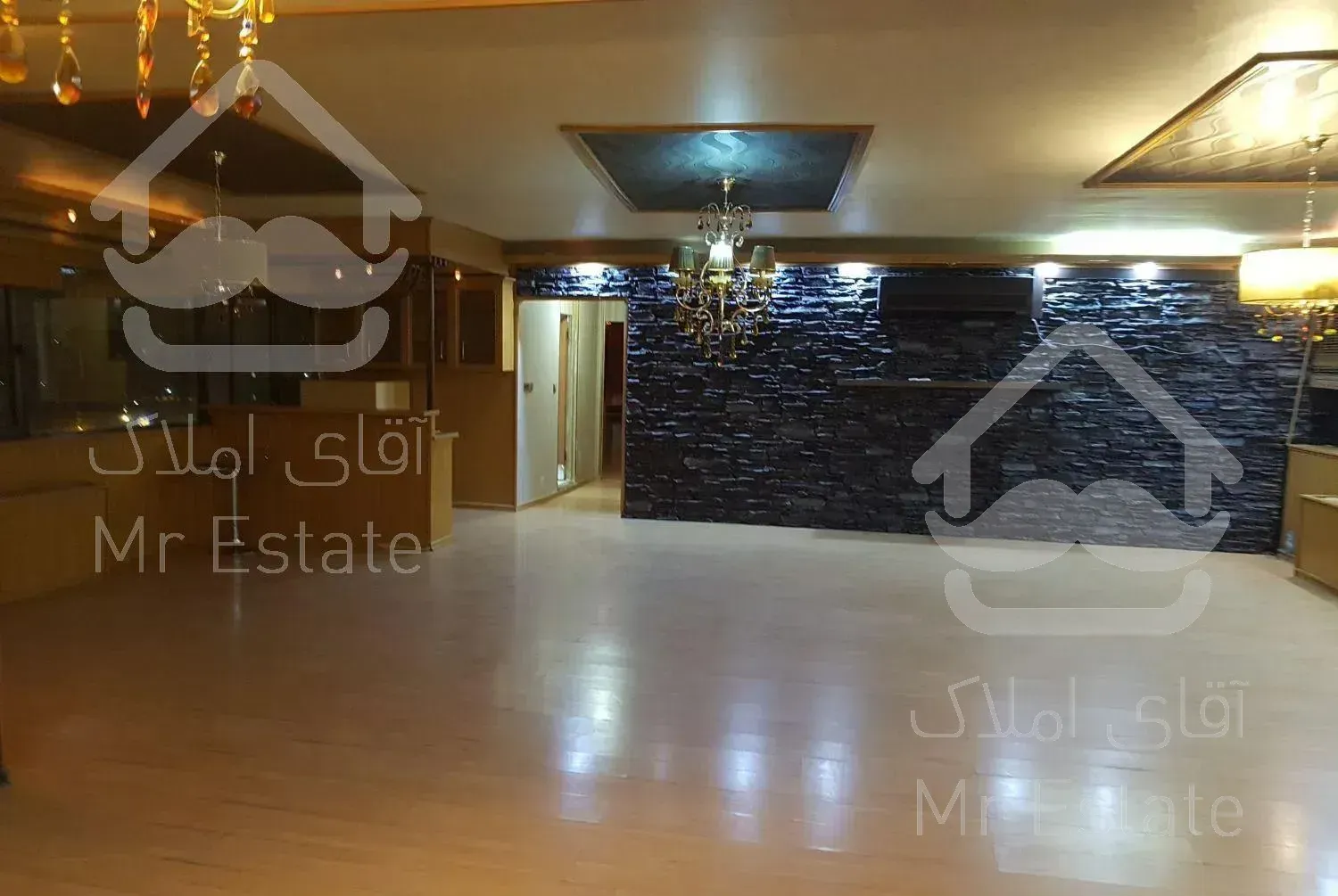 آپارتمان چهارخوابه  فاز یک