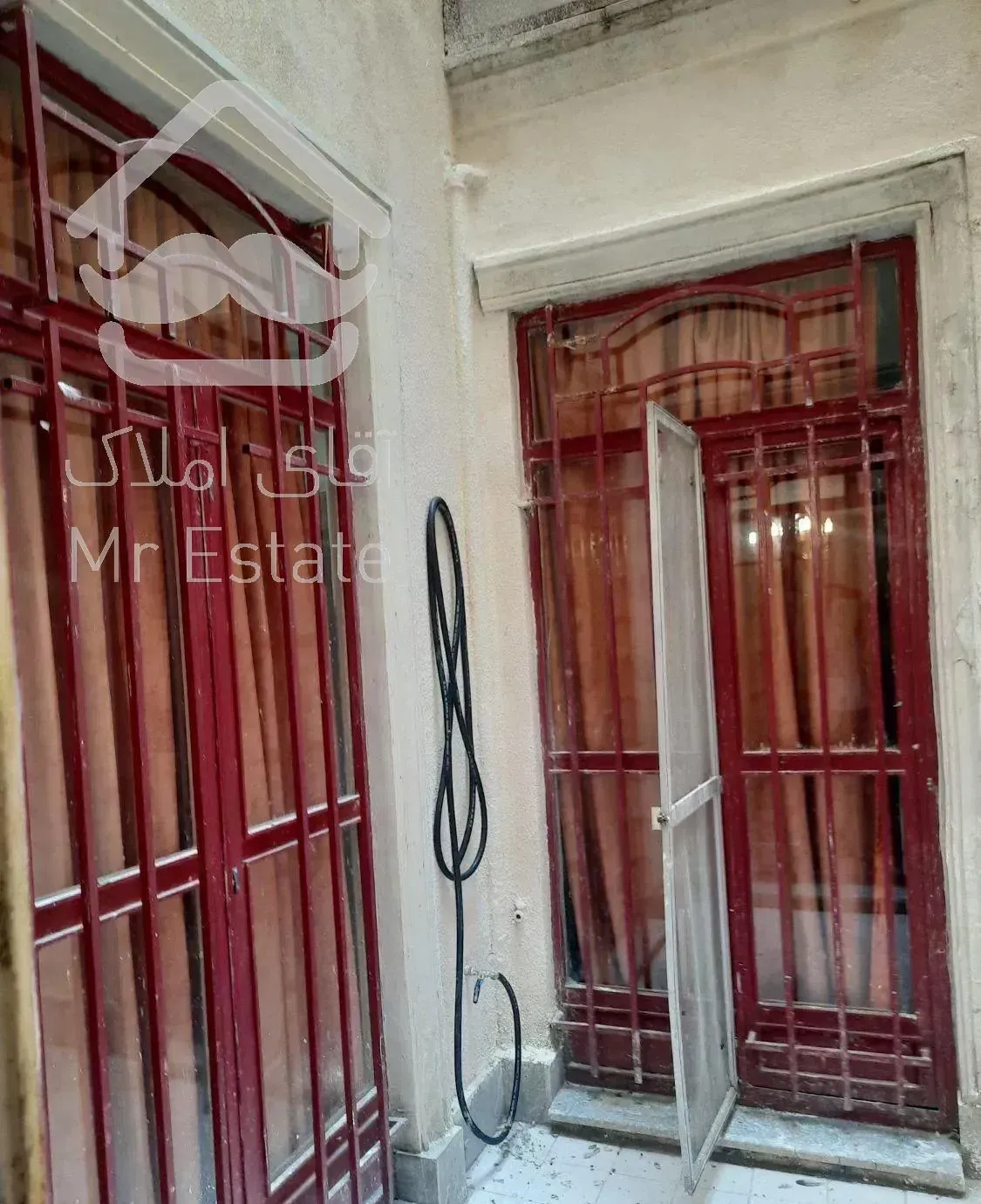 هروی/ حسین آباد/  ۱۰۷ متر سه خواب*