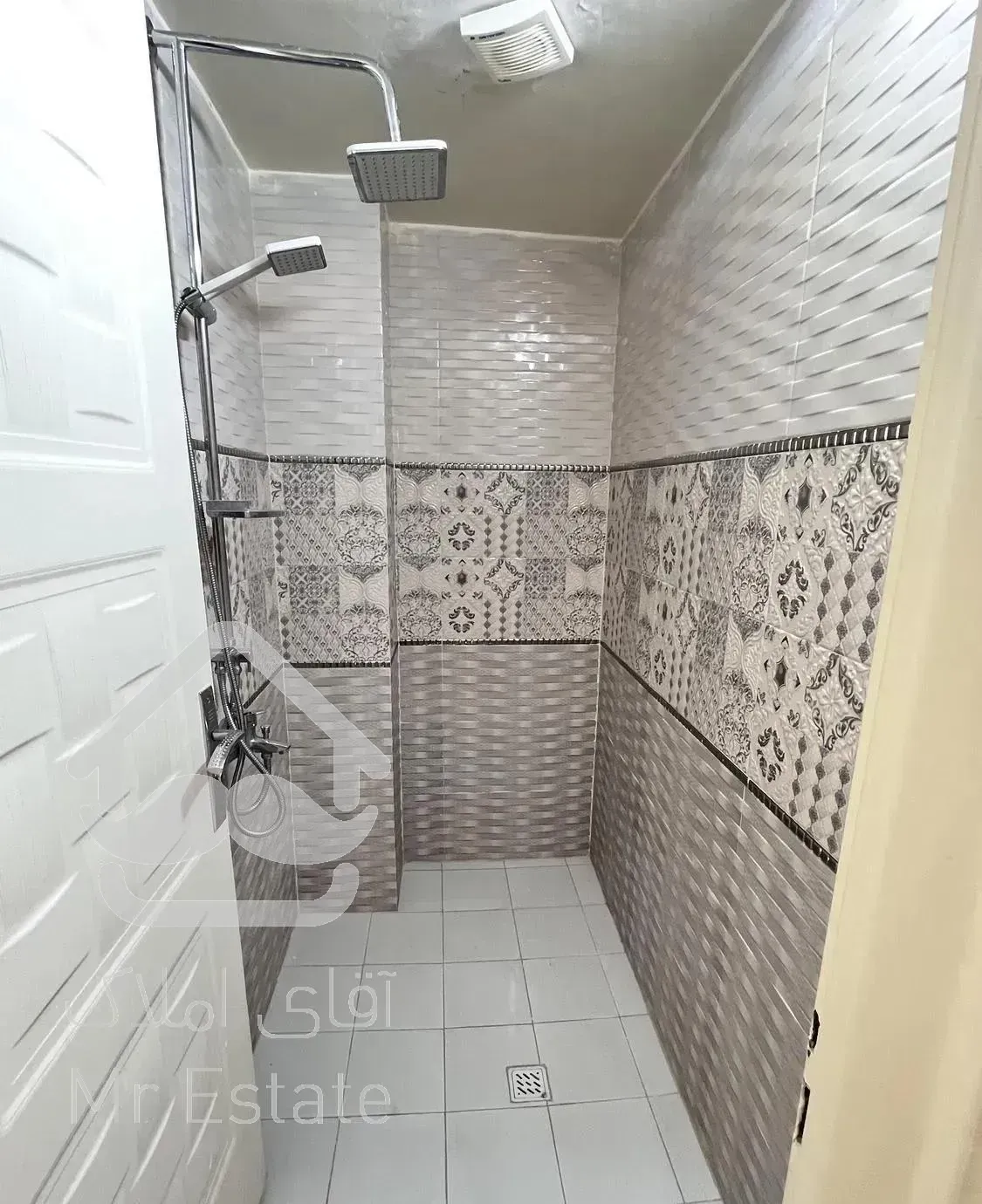 ۵۳ متر بسیارشیک در۱۳۳