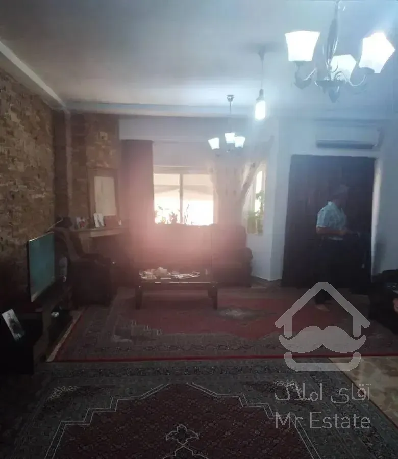 اپارتمان ۱۰۰متری تک واحدی بدون مالک خ معلم