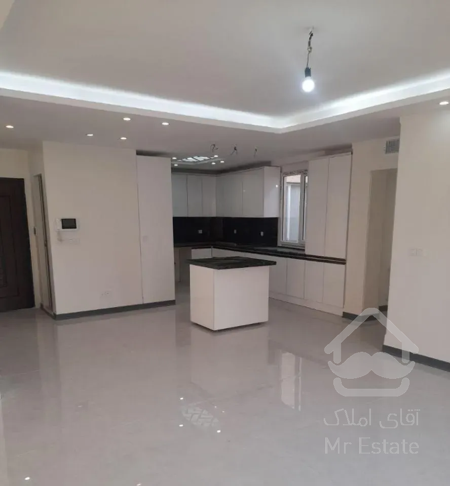 117 متر    فول امکانات    شهران شمال